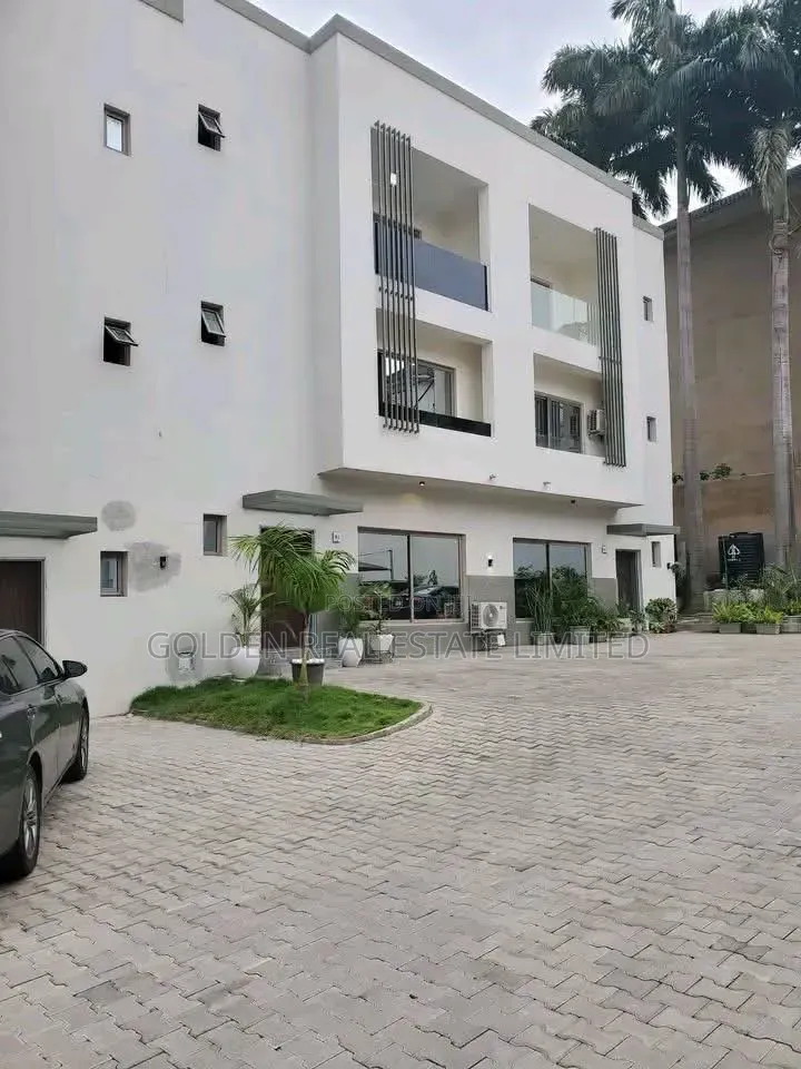 4bdrm Duplex in Maitama for rent
