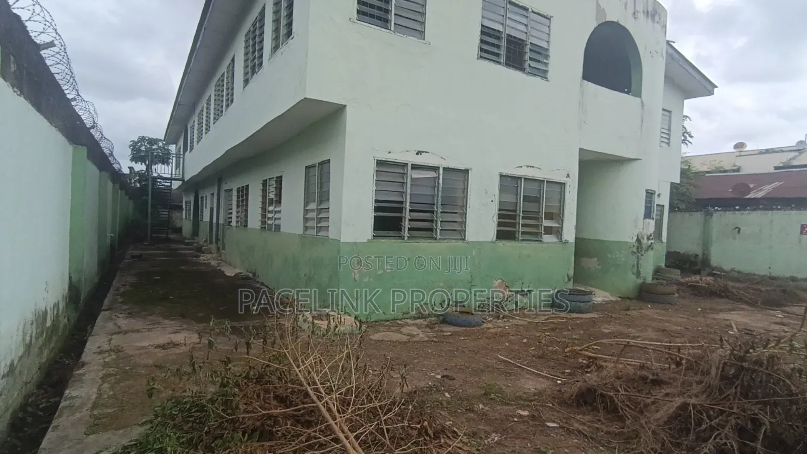 12bdrm Block of Flats in Ayobo for sale