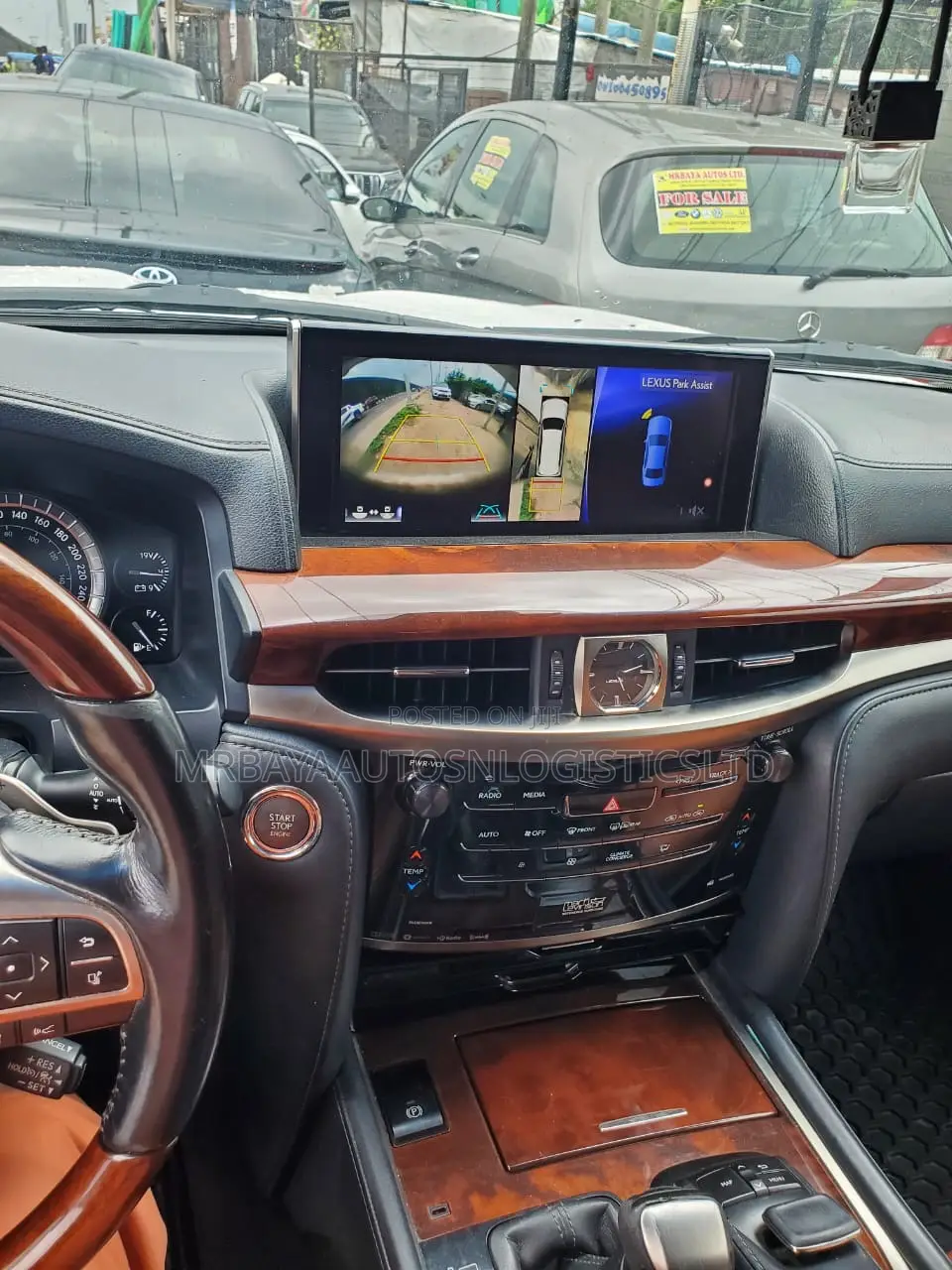 Lexus LX 570 (5 seats) AWD 2017 White