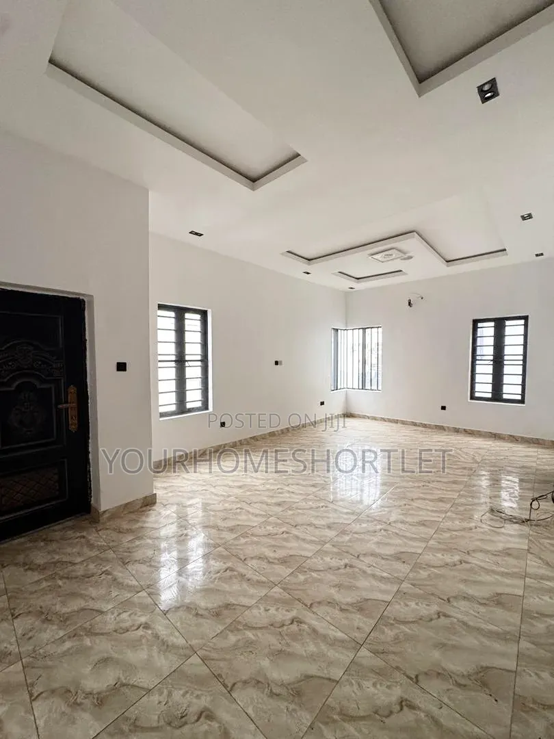 5 Bedroom Detached Duplex With a Bq