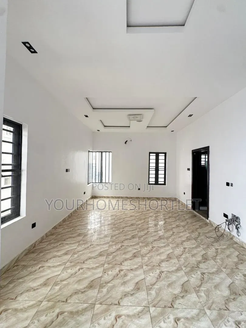 5 Bedroom Detached Duplex With a Bq