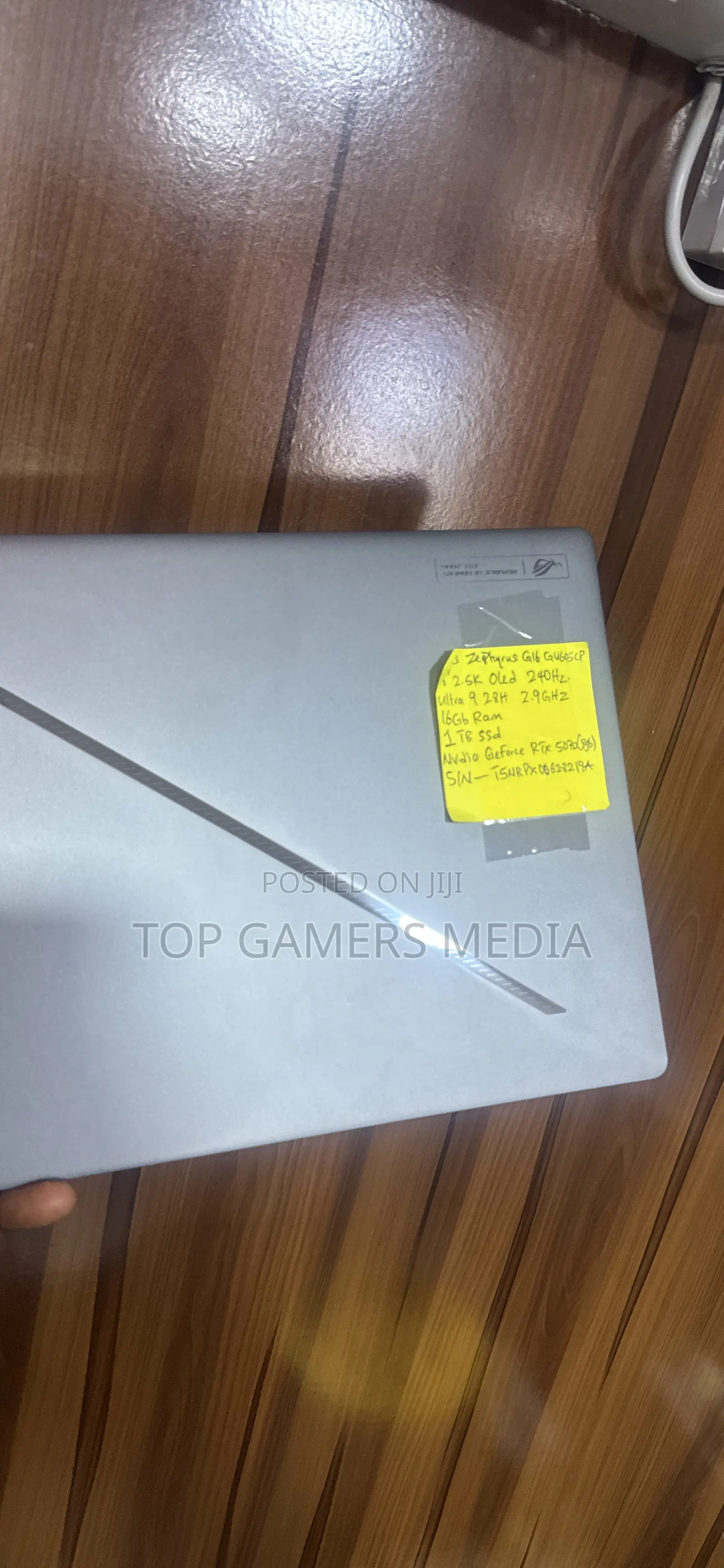 Laptop Asus ROG Zephyrus G16 16GB Intel Core Ultra 9 SSD 1T