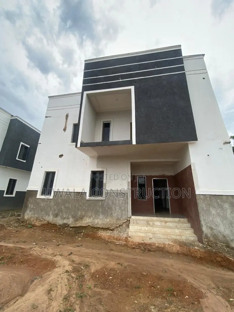 5bdrm Duplex in Galadimawa for sale