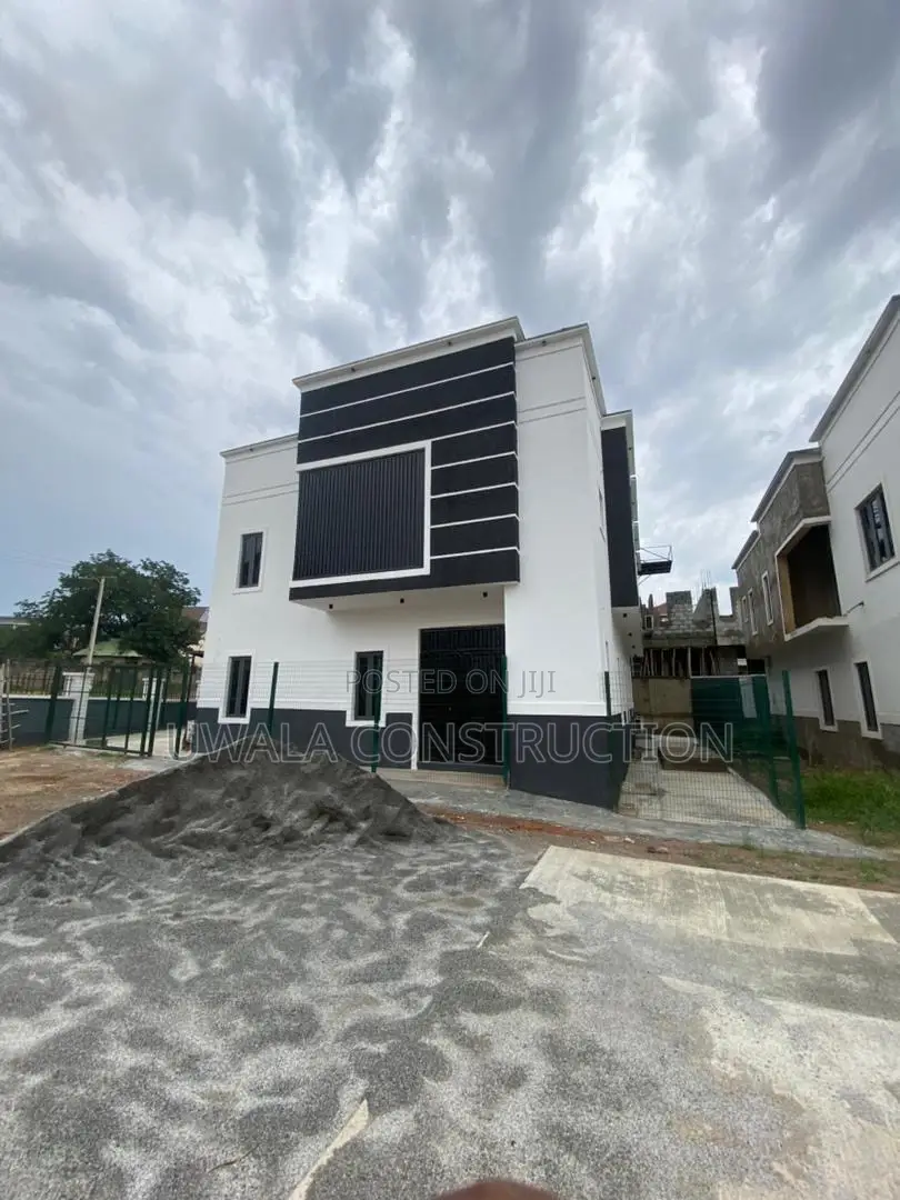 5bdrm Duplex in Galadimawa for sale