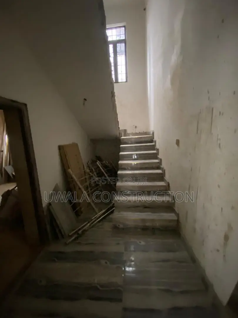5bdrm Duplex in Galadimawa for sale