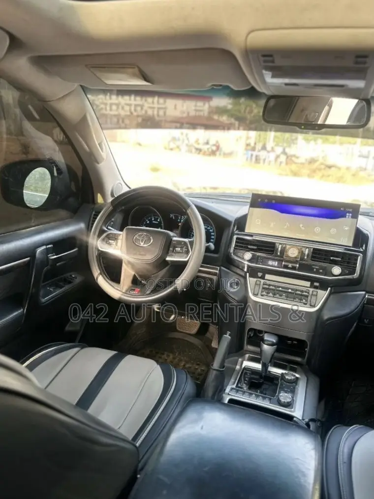 Toyota Land Cruiser 2014 Black