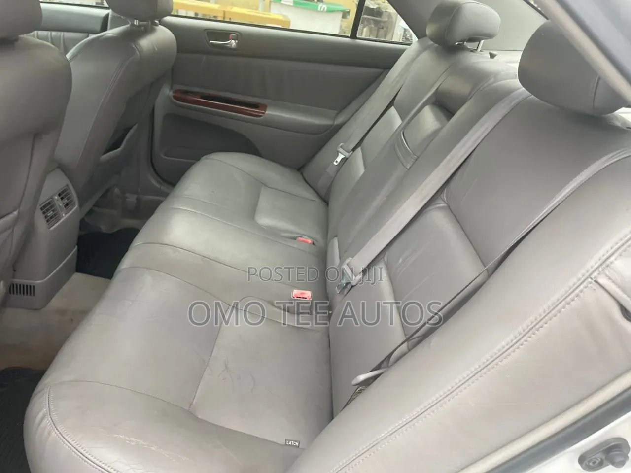 Toyota Camry XLE V6 4dr Sedan (3.0L 6cyl 5A) 2004 Silver
