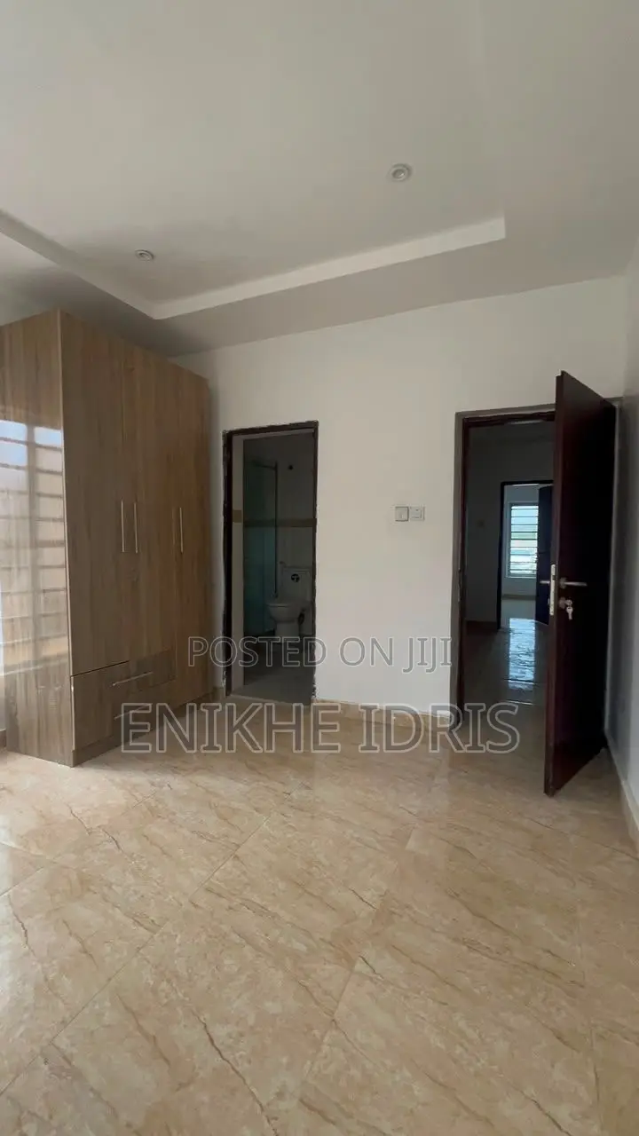 3bdrm Block of Flats in Katampe Main for sale