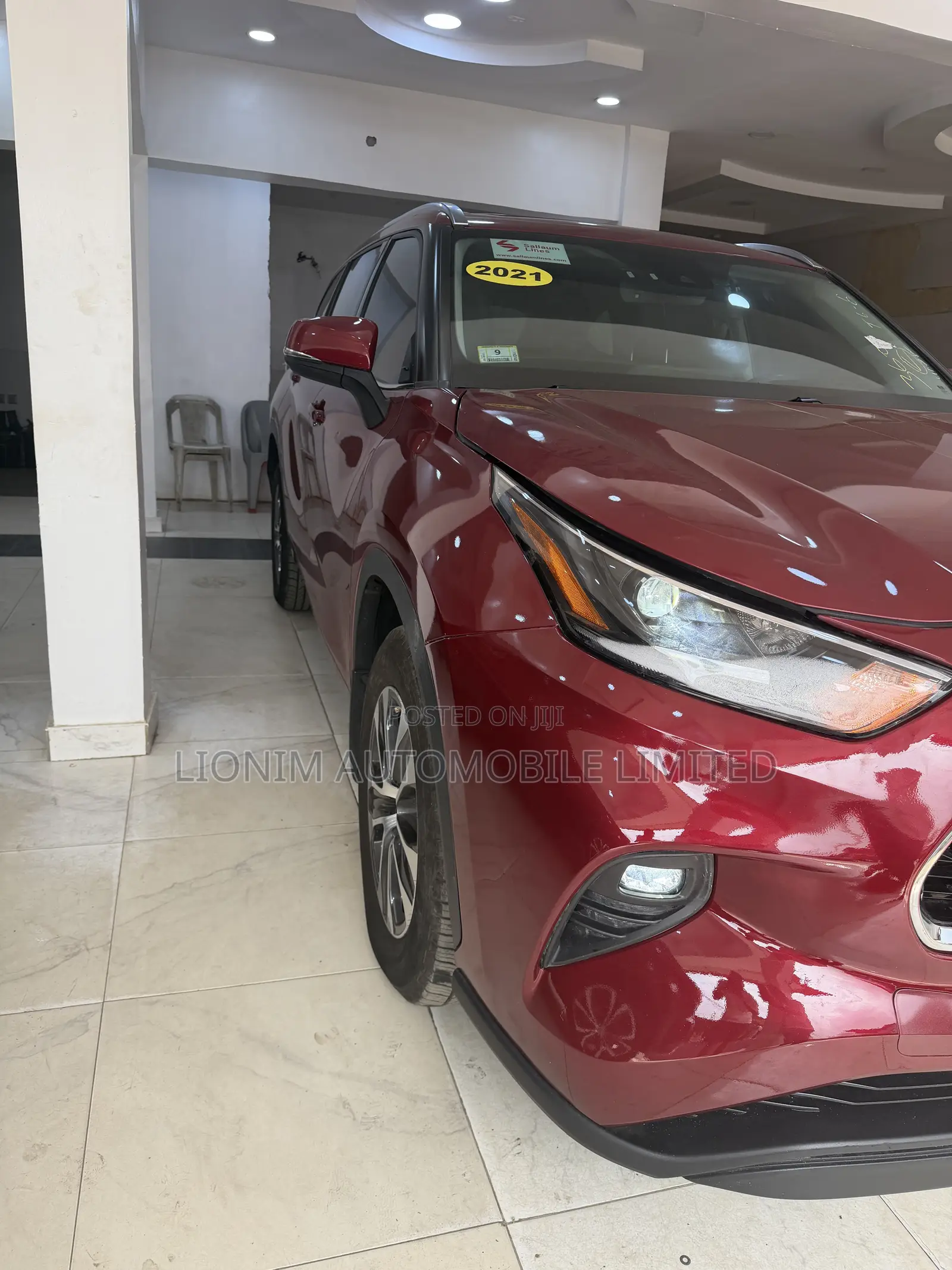 Toyota Highlander XLE 2021 Burgundy