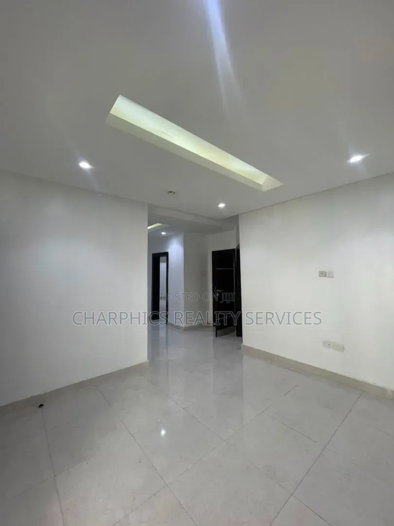 17bdrm Apartment in Parkview Estate for rent