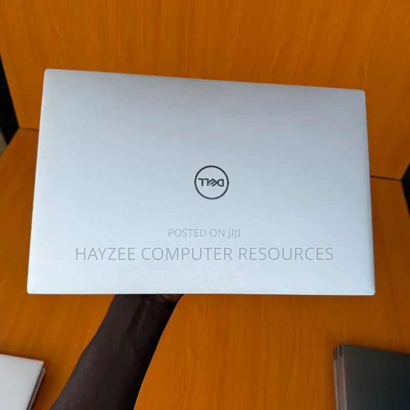 Laptop Dell XPS 17 9720 32GB Intel Core i7 SSD 1T