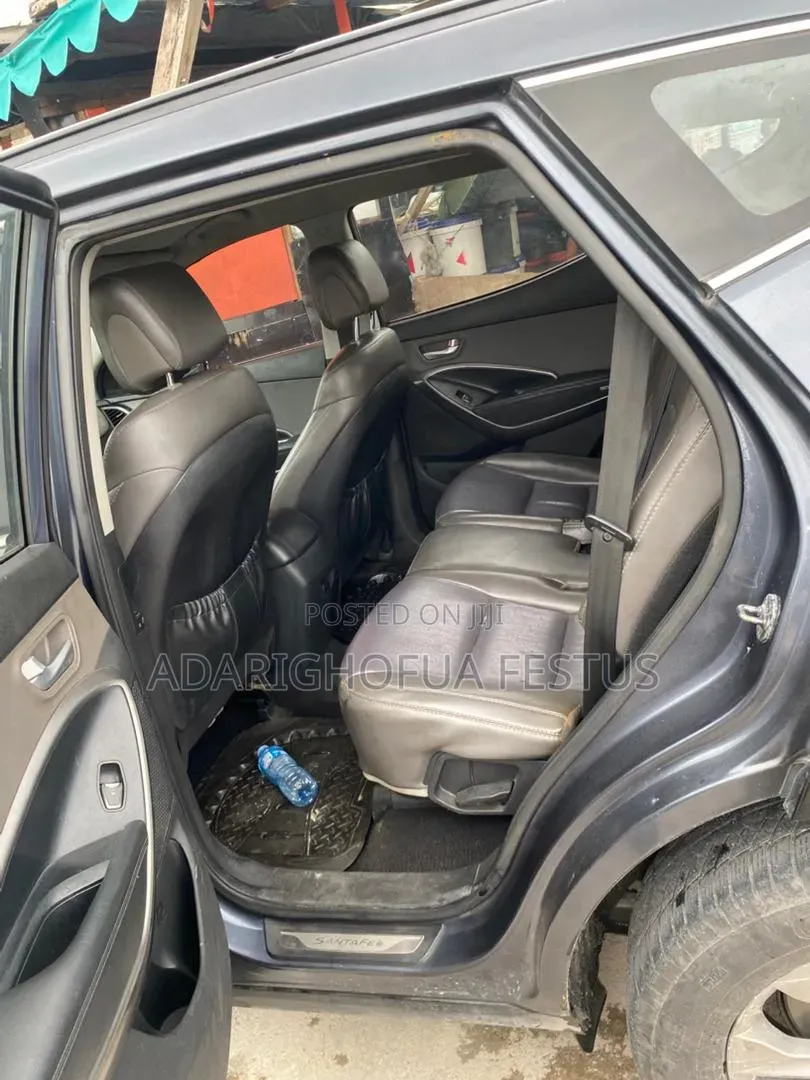 Hyundai Santa Fe 2015 Gray
