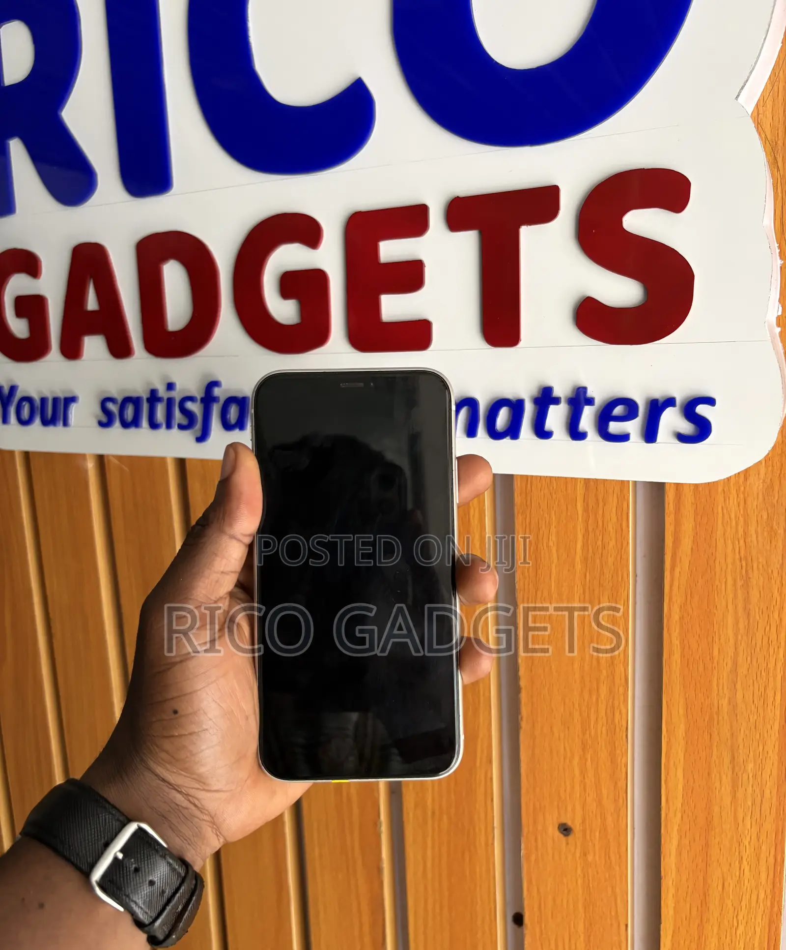 Apple iPhone XR 64 GB White