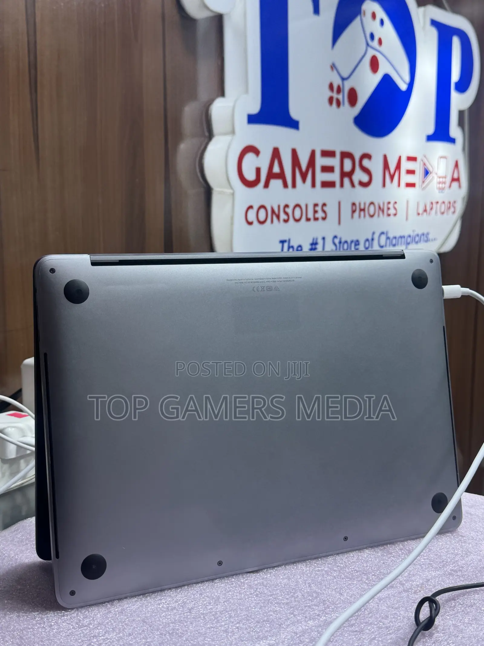 Laptop Apple MacBook Pro 2019 16GB Intel Core i5 SSD 512GB