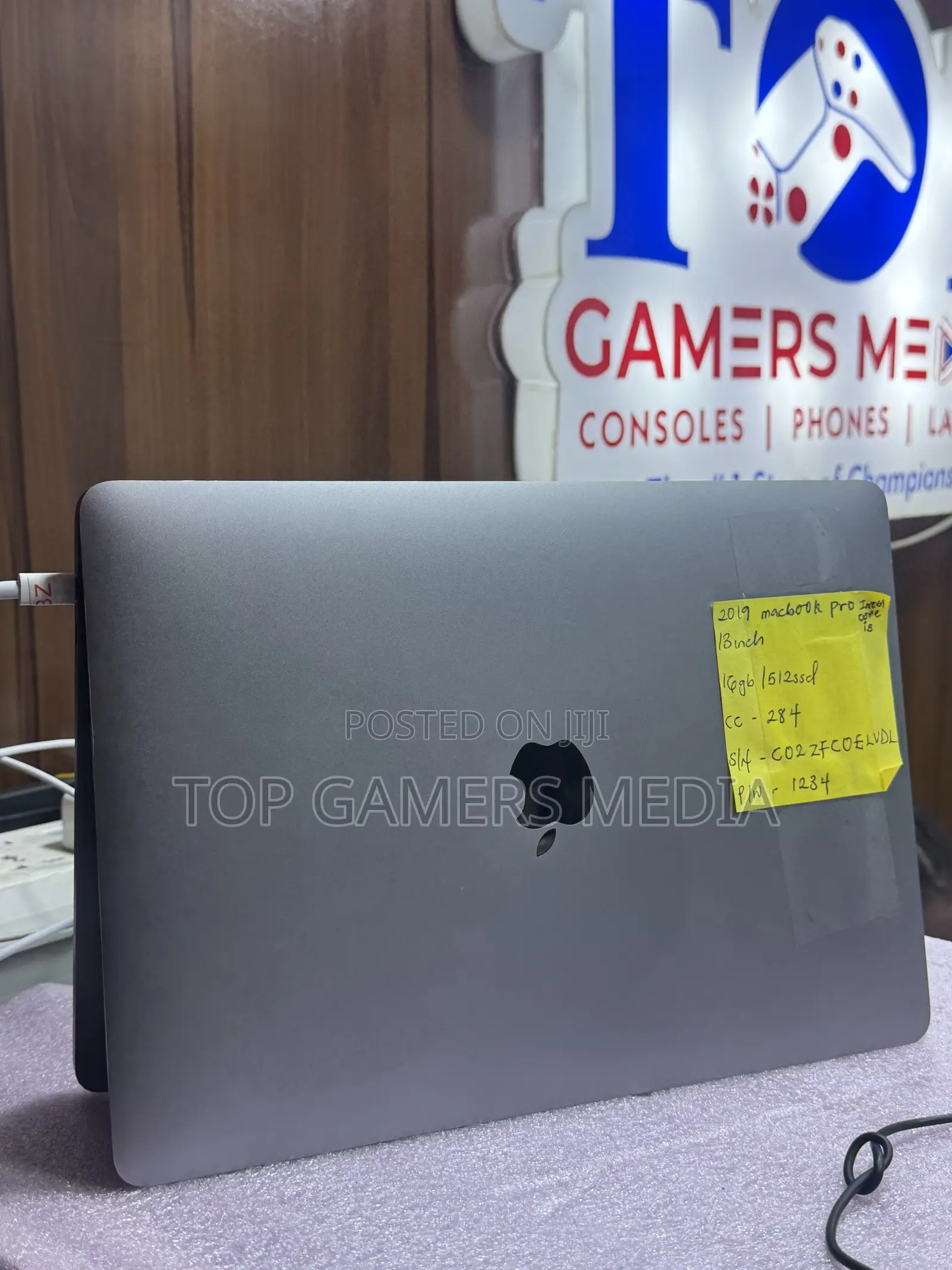 Laptop Apple MacBook Pro 2019 16GB Intel Core i5 SSD 512GB