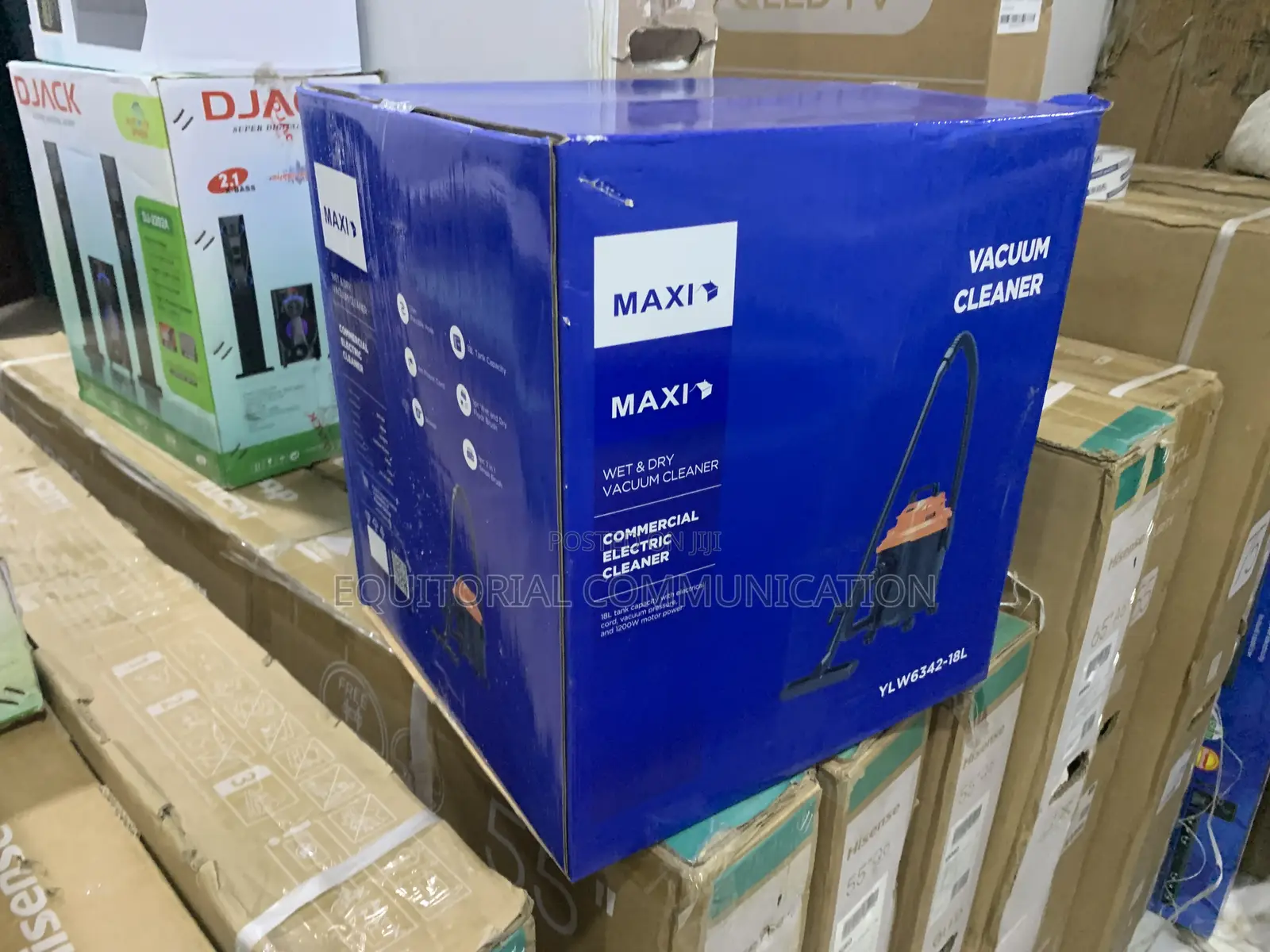 Maxi 1200w Vacuum Cleaner – Compact Powerhouse