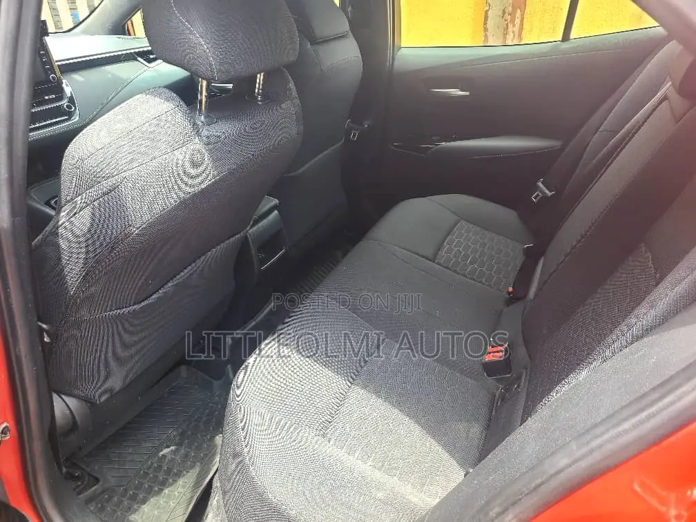 Toyota Corolla SE 2020 Orange