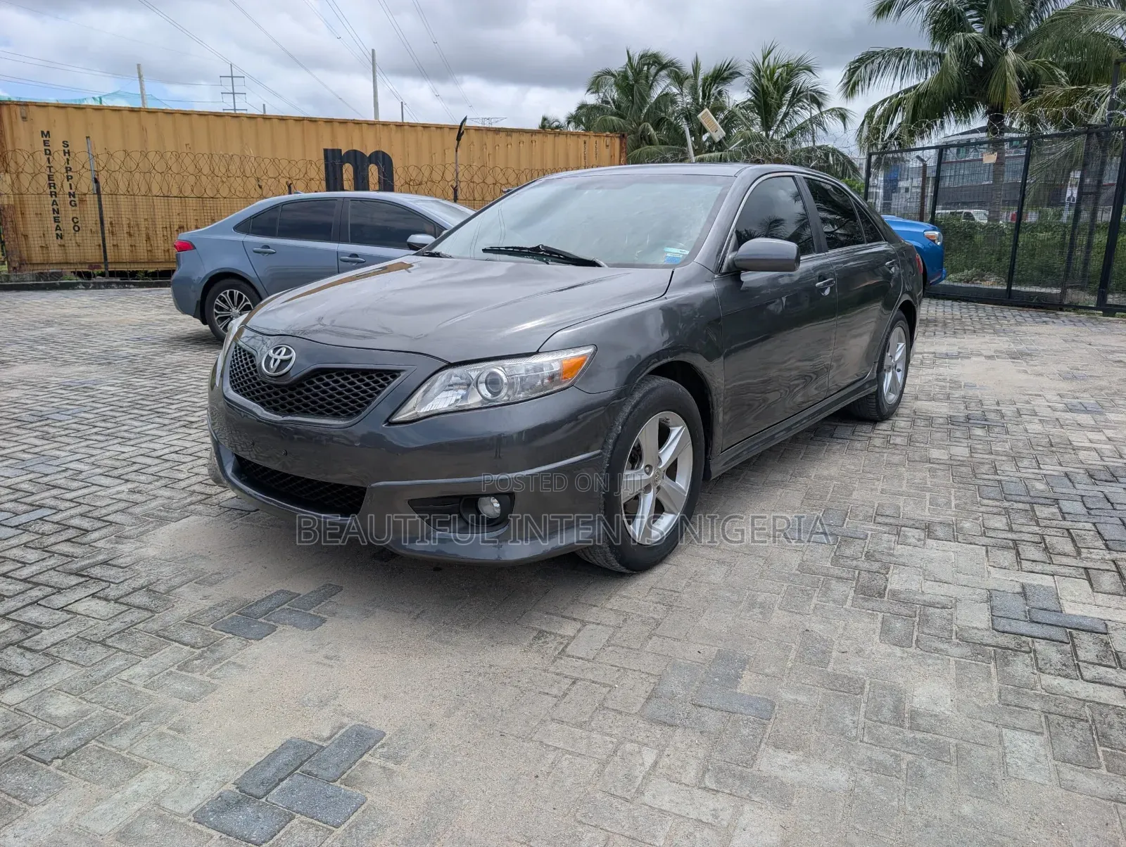 Toyota Camry 2010 Gray