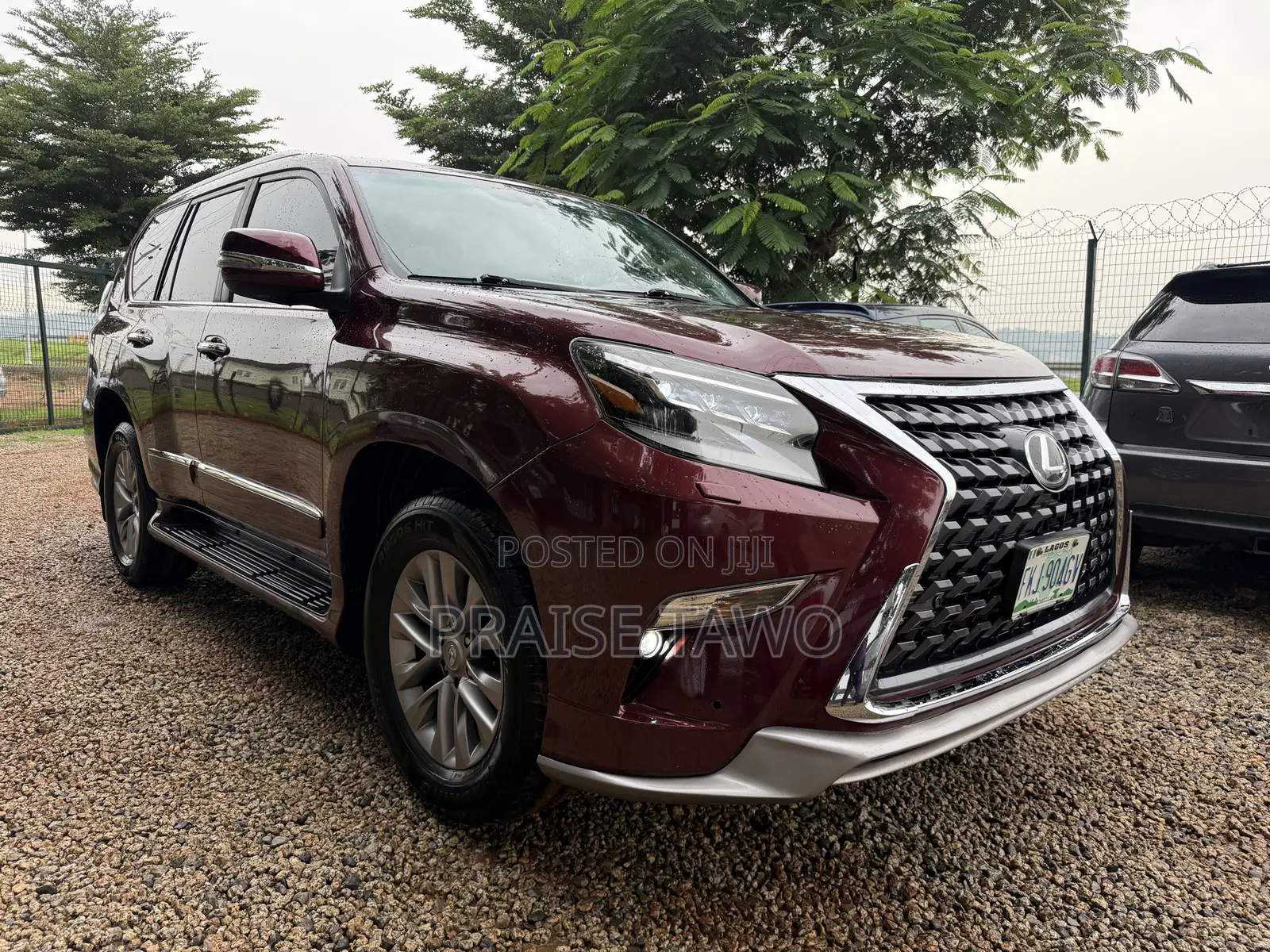 Lexus GX 2012 Maroon