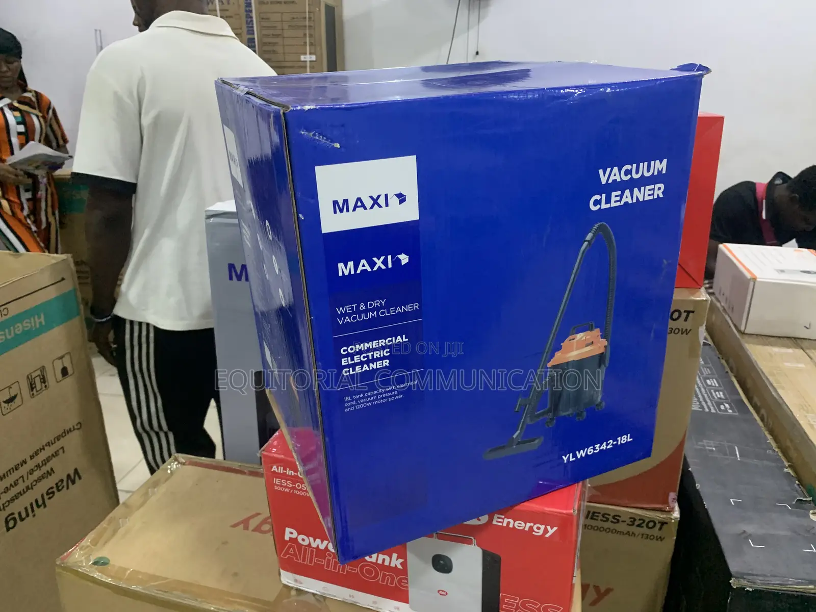 Maxi Ylw6342-18l – Built for Tough Cleaning Jobs