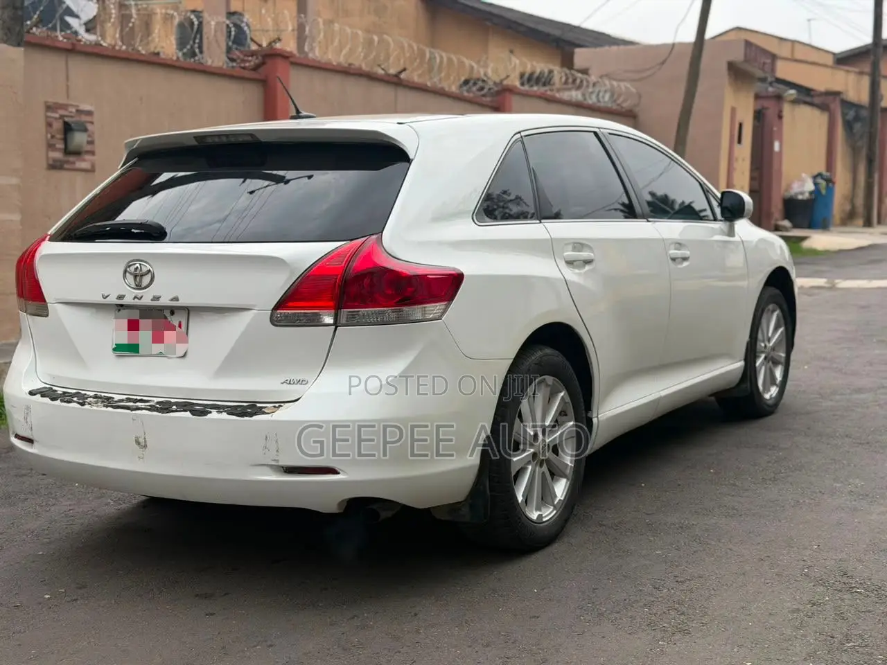 Toyota Venza XLE 4dr Wagon (2.7L 4cyl 6A) 2014 White