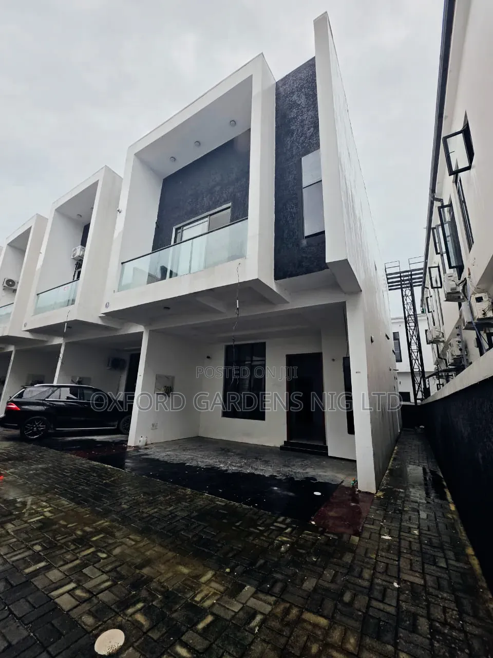 4bdrm Duplex in Ikota Gra Estate for sale