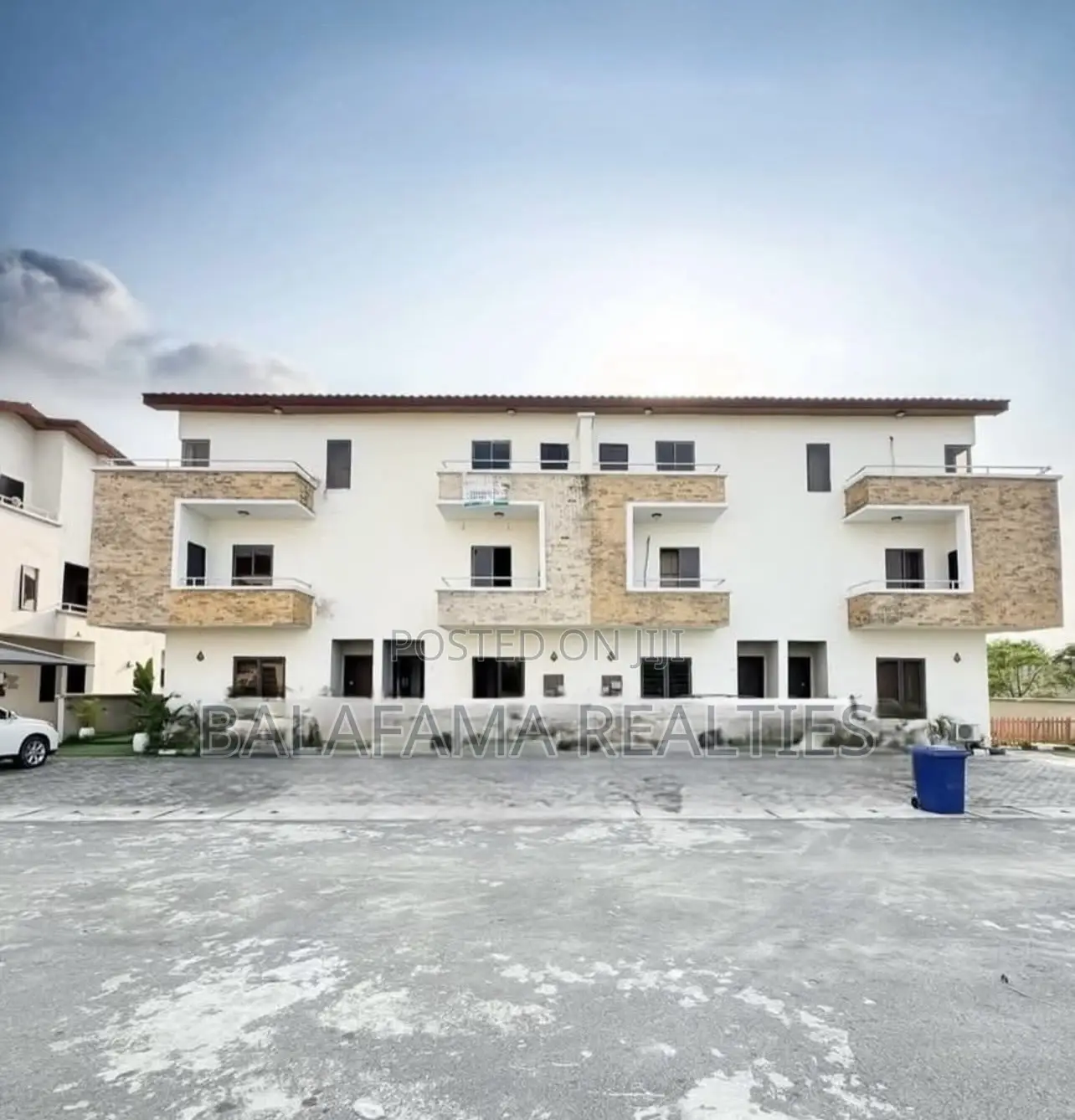 3bdrm Apartment in VGC / Ajah for sale