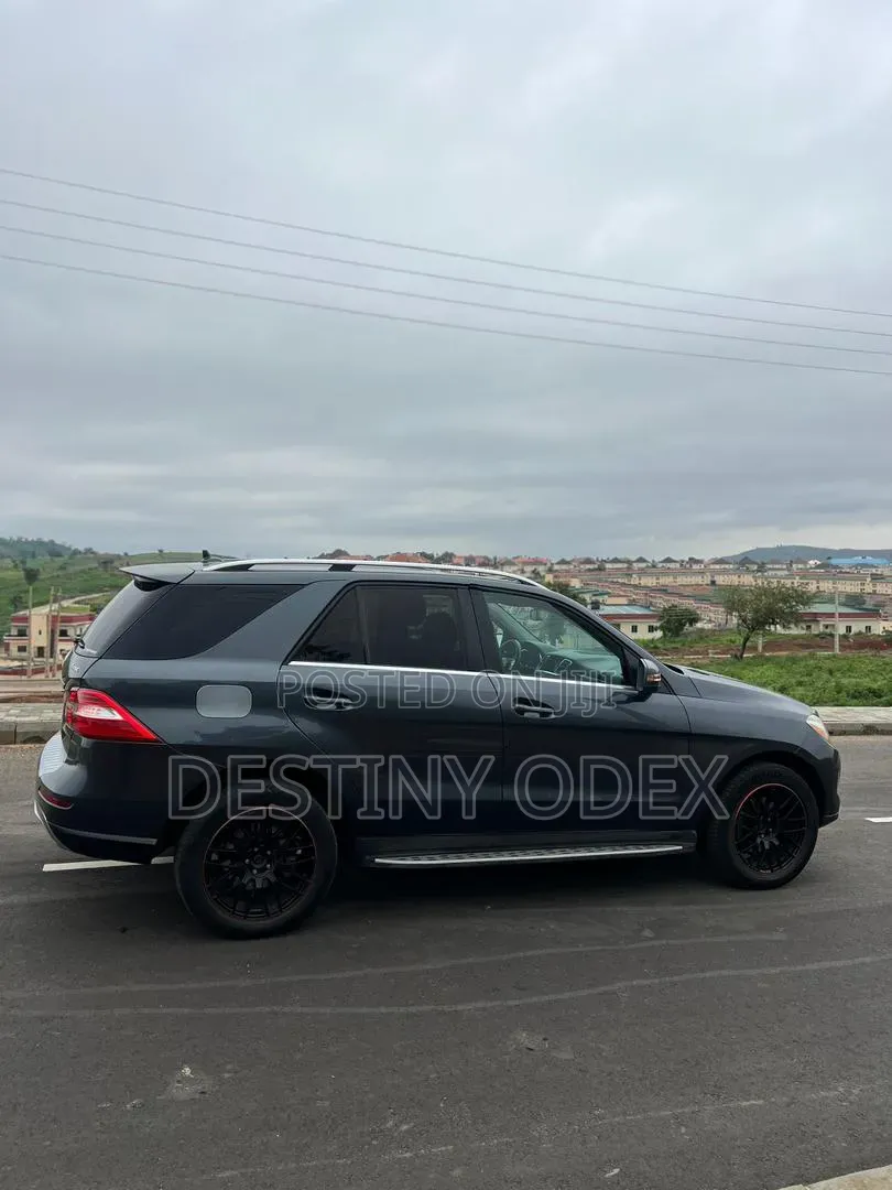 Mercedes-Benz M Class 2015 Black