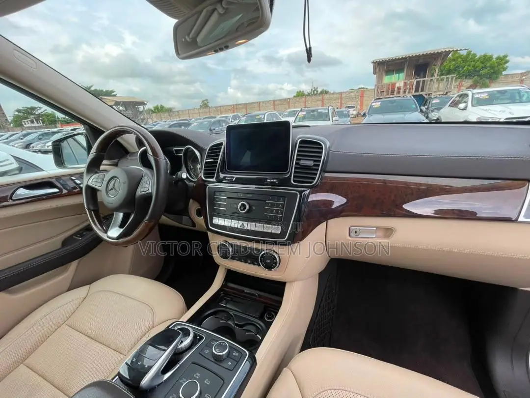 Mercedes-Benz GLE-Class GLE 400 4MATIC 2018 White