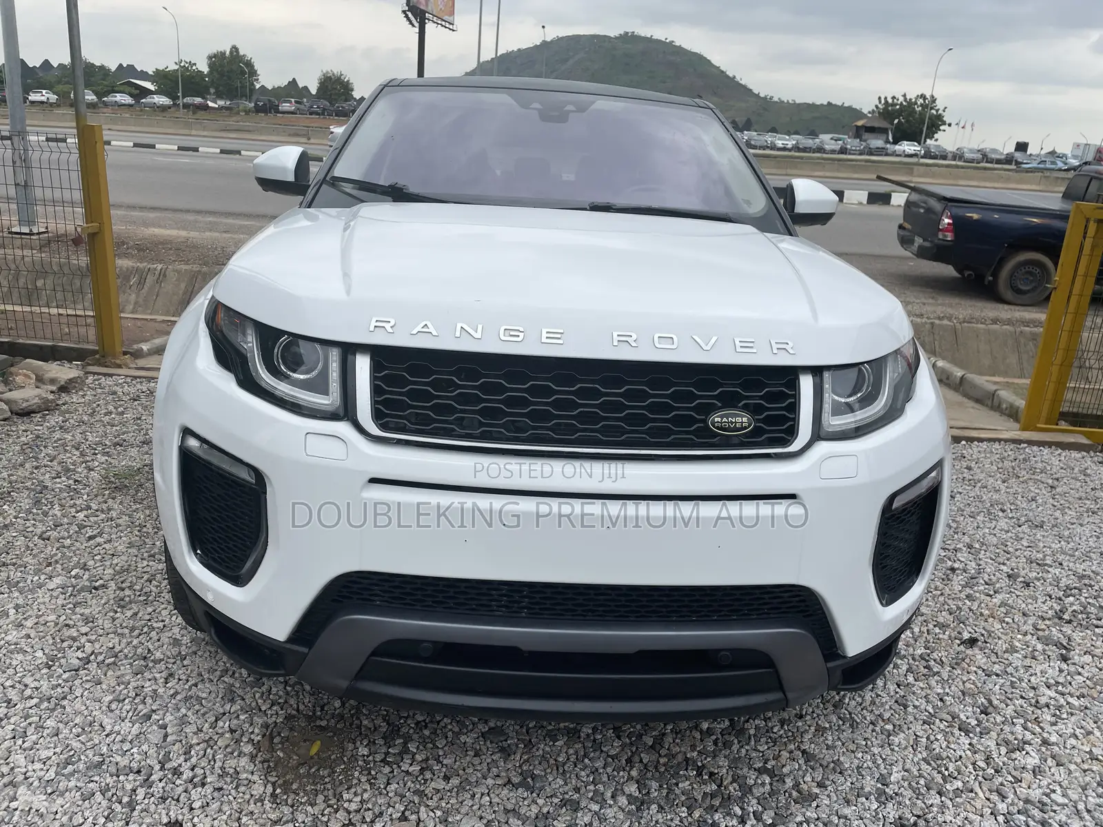 Land Rover Range Rover Evoque HSE 4x4 5-Door 2017 White