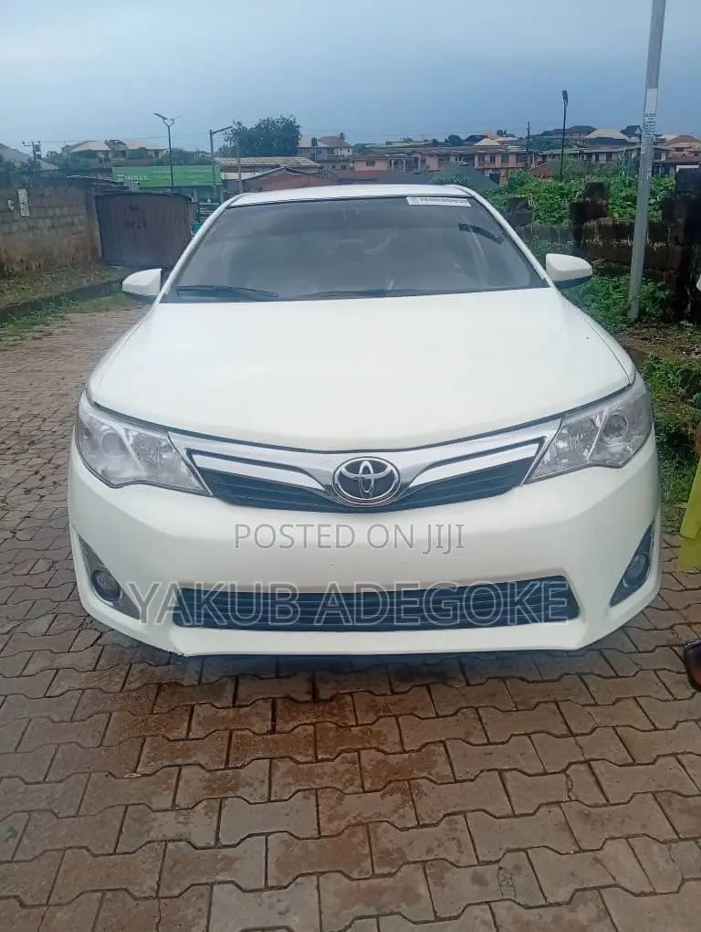 Toyota Camry 2014 White