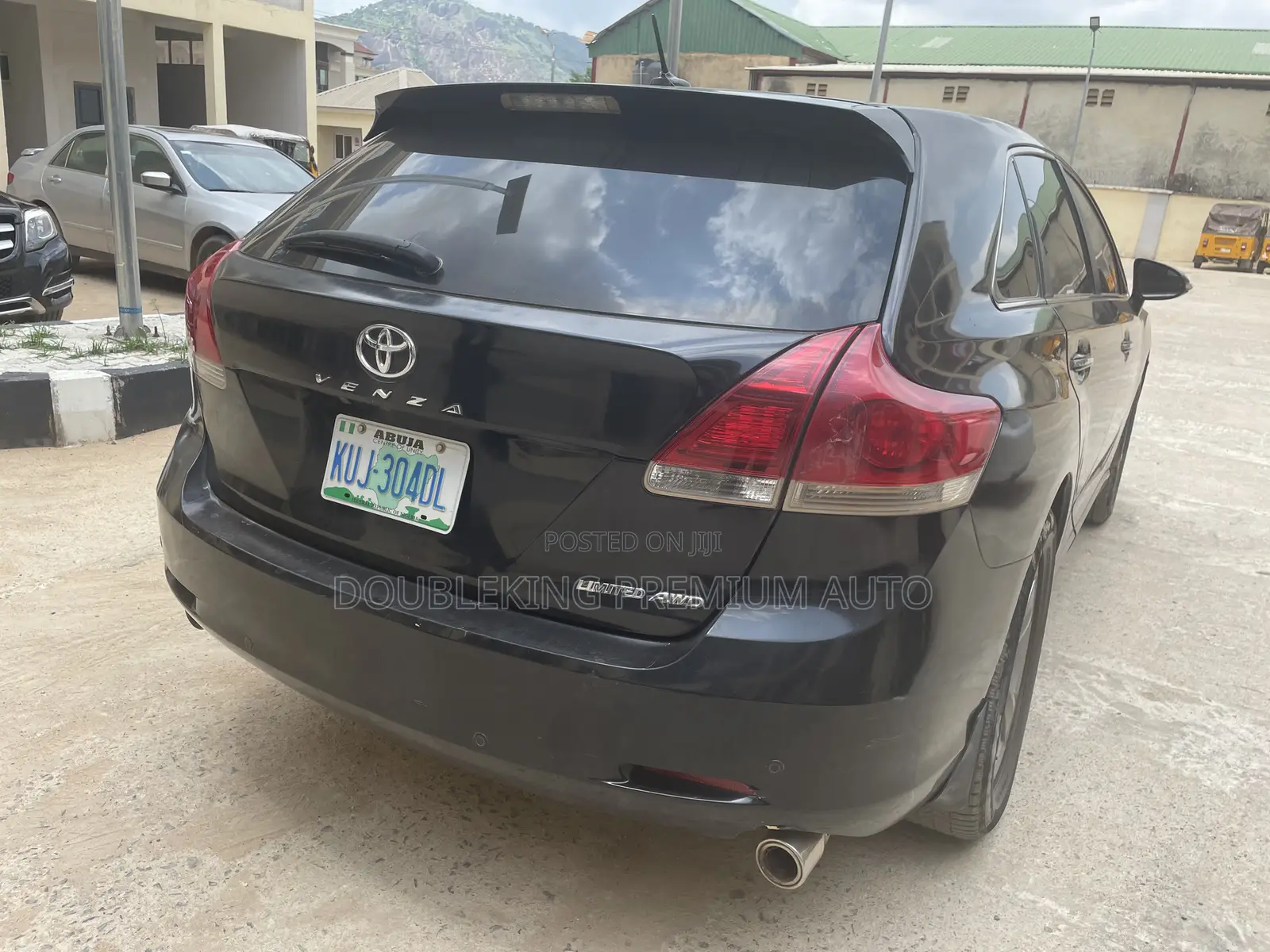 Toyota Venza XLE 4dr Wagon (3.5L 6cyl 6A) 2015 Black