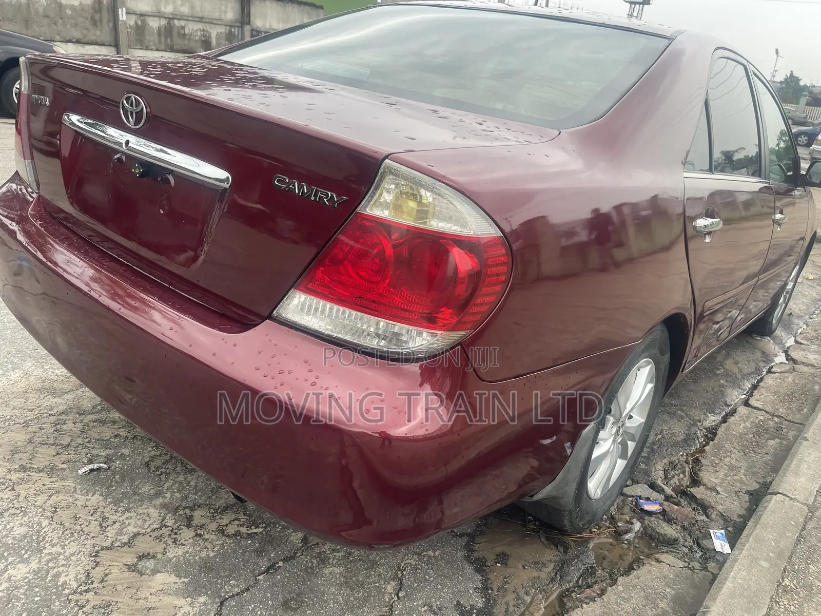 Toyota Camry LE 4dr Sedan (2.4L 4cyl 5A) 2005 Red