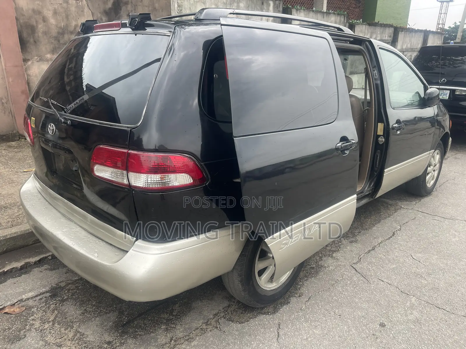 Toyota Sienna XLE 2001 Brown