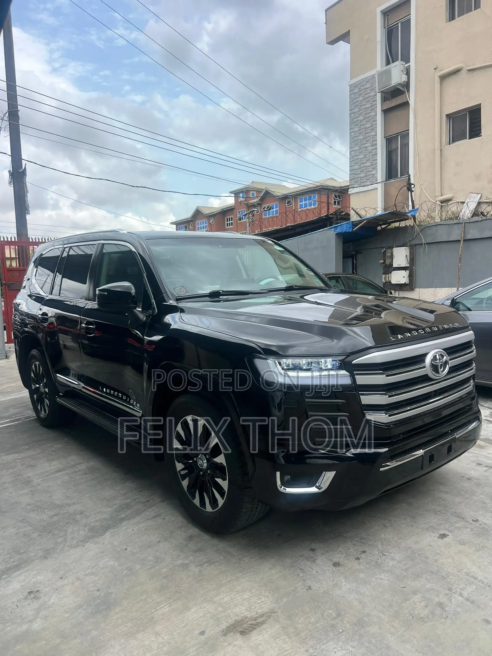 Toyota Land Cruiser 4.6 V8 VX-R 2013 Black