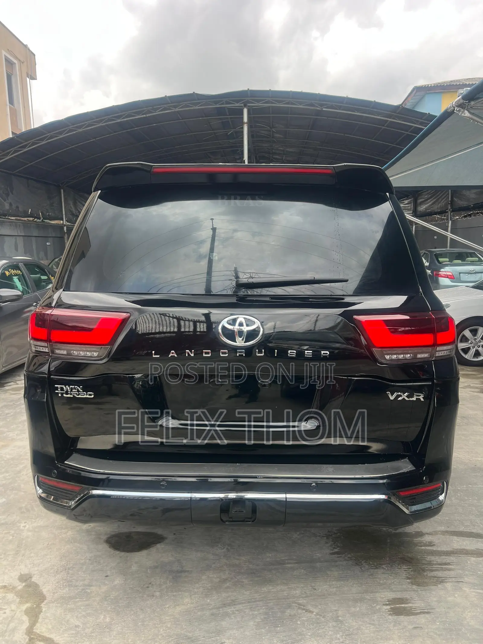 Toyota Land Cruiser 4.6 V8 VX-R 2013 Black