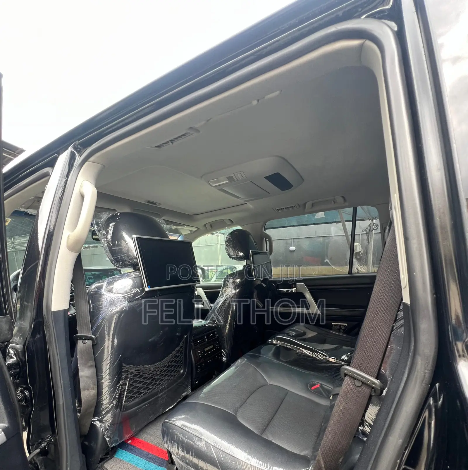 Toyota Land Cruiser 4.6 V8 VX-R 2013 Black