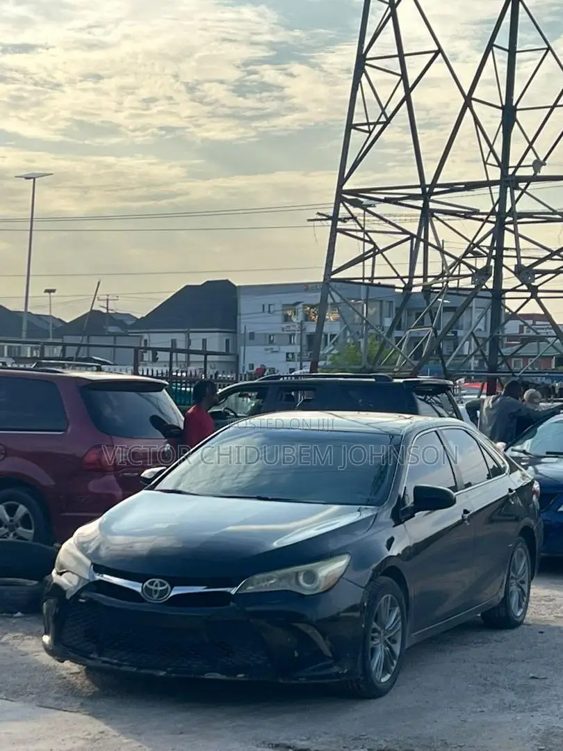 Toyota Camry 2016 Black