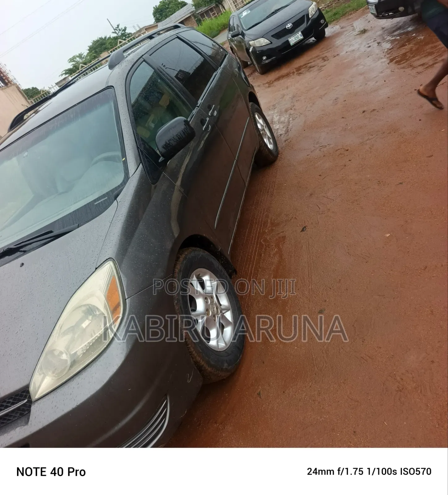 Toyota Sienna 2004 Gray