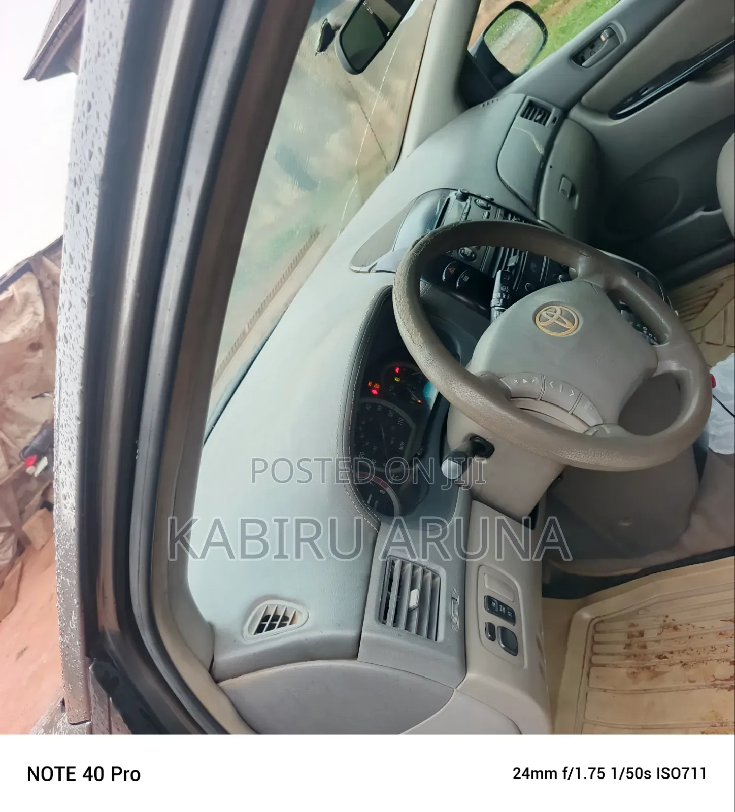 Toyota Sienna 2004 Gray