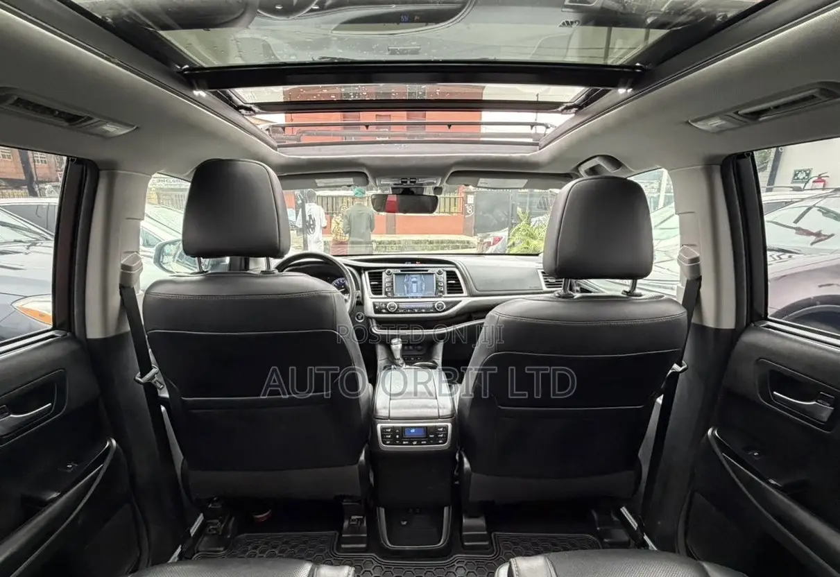 Toyota Highlander Limited Platinum 4x2 V6 (3.5L 6cyl 8A) 2018 White