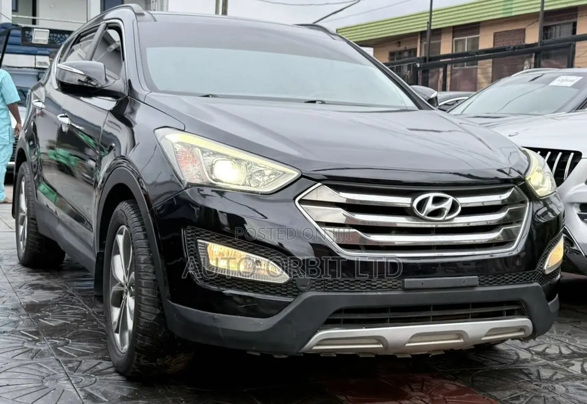 Hyundai Santa Fe Limited 4dr SUV AWD (3.3L 6cyl 6A) 2014 Black
