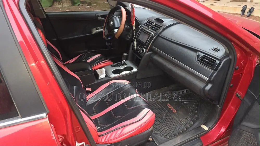 Toyota Camry 2014 Red