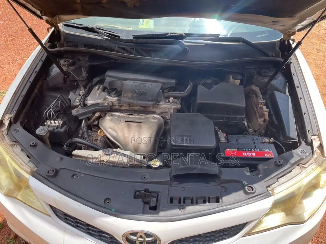 Toyota Camry 2013 Silver