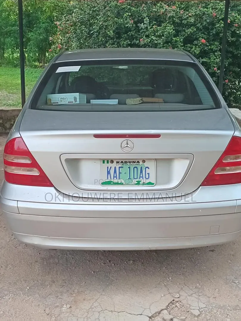 Mercedes-Benz C230 2007 Silver