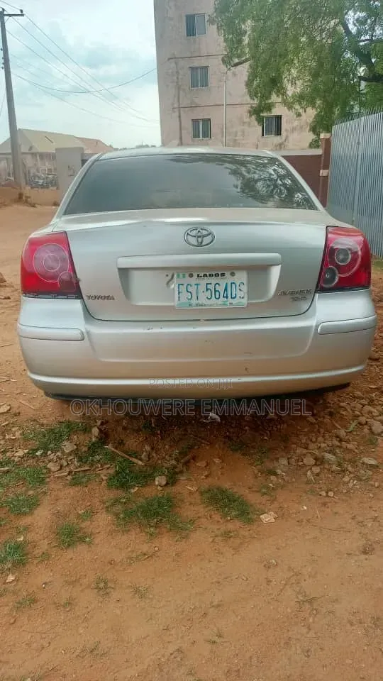 Toyota Avensis 2006 Silver