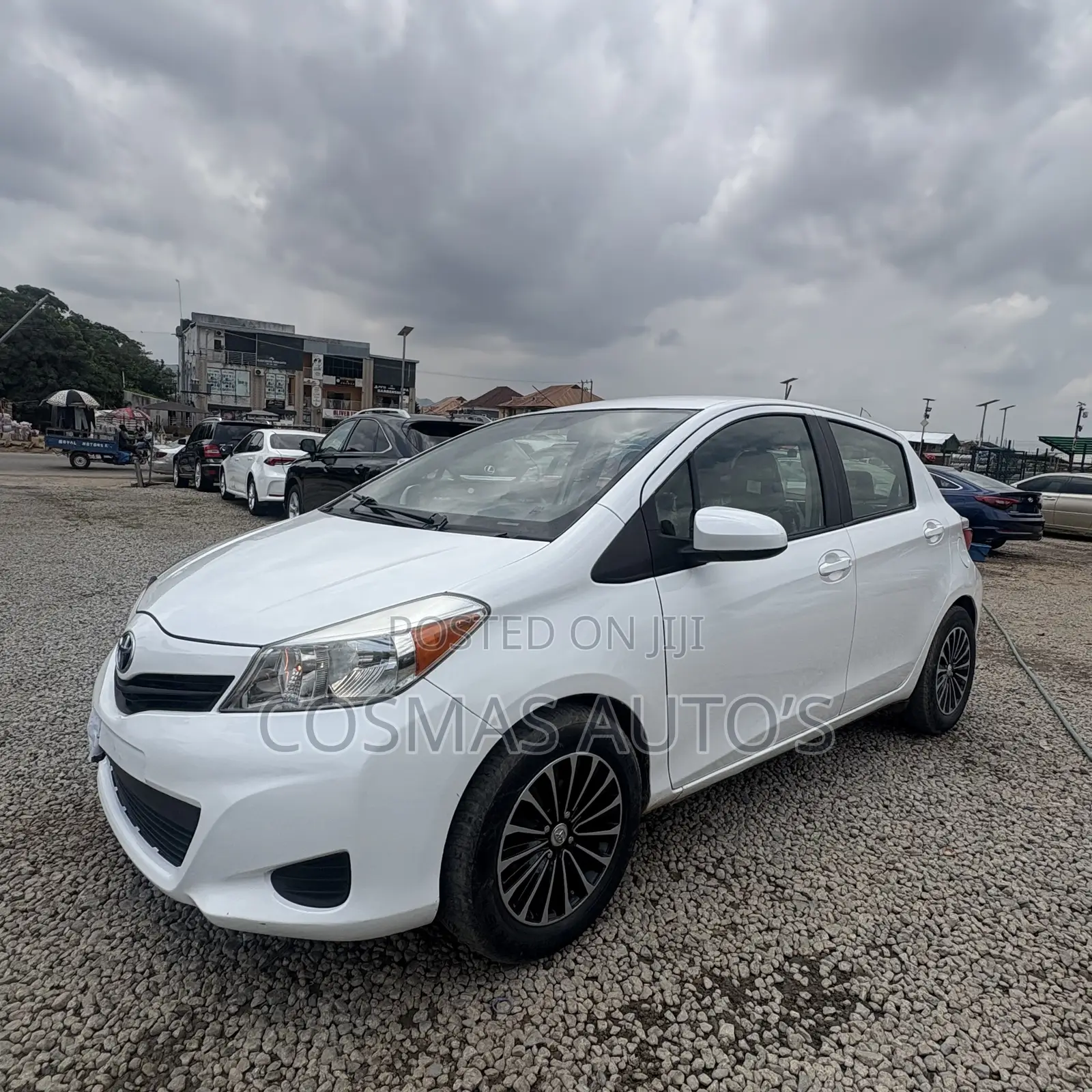 Toyota Yaris 2013 White