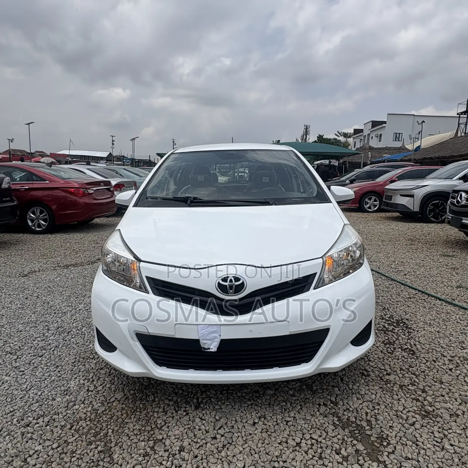 Toyota Yaris 2013 White