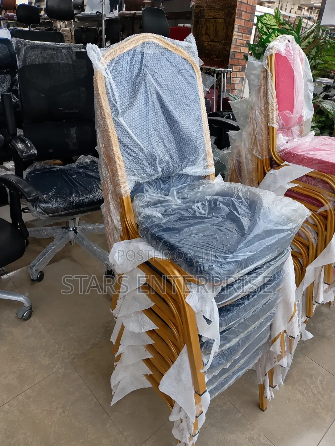 Event Chair / Gathering Chair