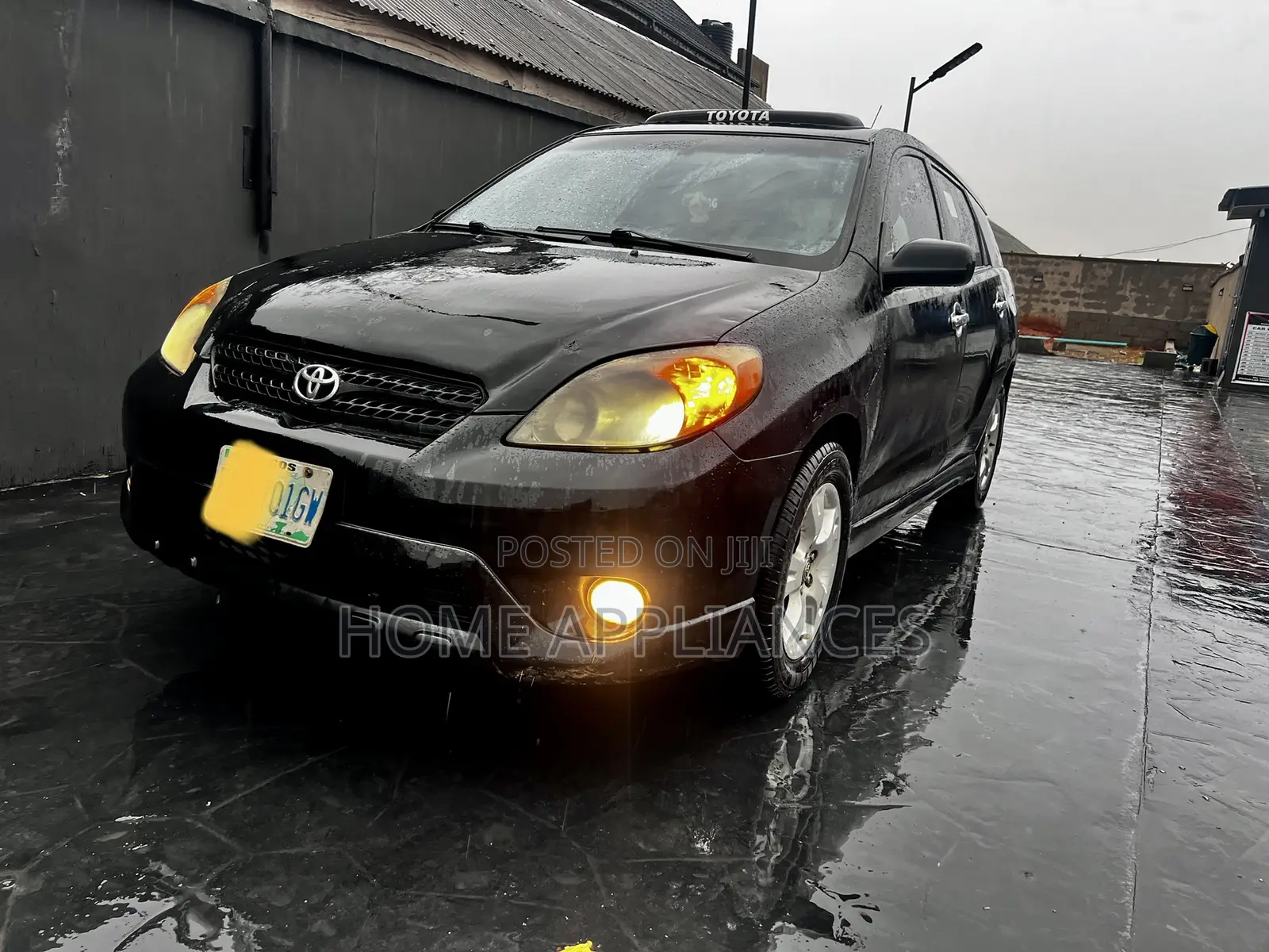 Toyota Matrix XR Hatchback FWD (1.8L 4cyl 4A) 2006 Black